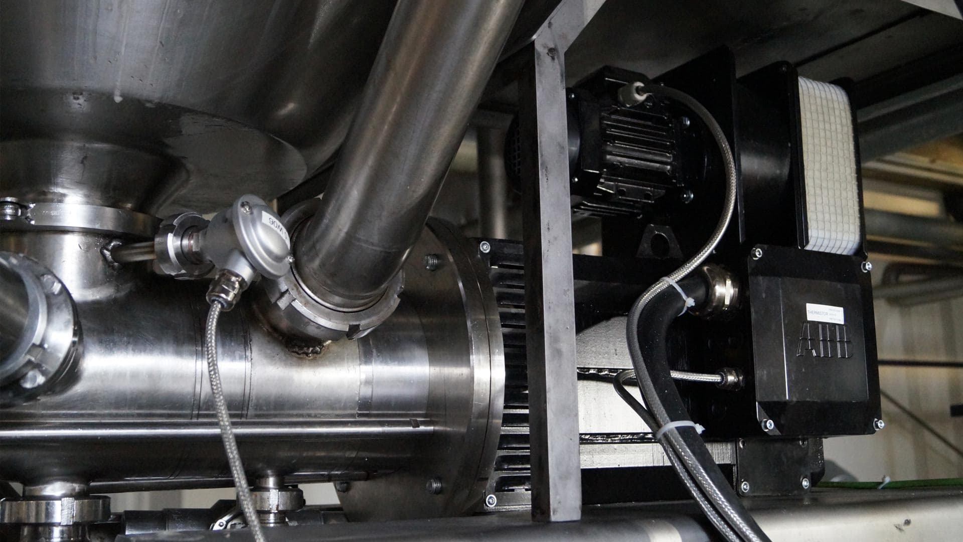 referenz-lamb-straub-hdp-motor-antriebstechnik-abb-hero