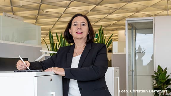 38_Menschen_bei_ABB_about_digitalmagazin_2020-01_82_576x324