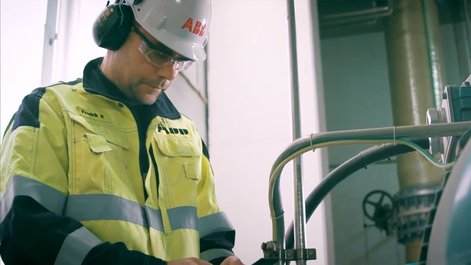 energieeffizienz-initiative-microsoft-antriebstechnik-markt-trend-abb-videopreview energieeffizienz-initiative-microsoft-antriebstechnik-markt-trend-abb-videopreview